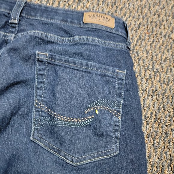 Levi Signature Modern Bootcut Size 12 Denim - Picture 13 of 16